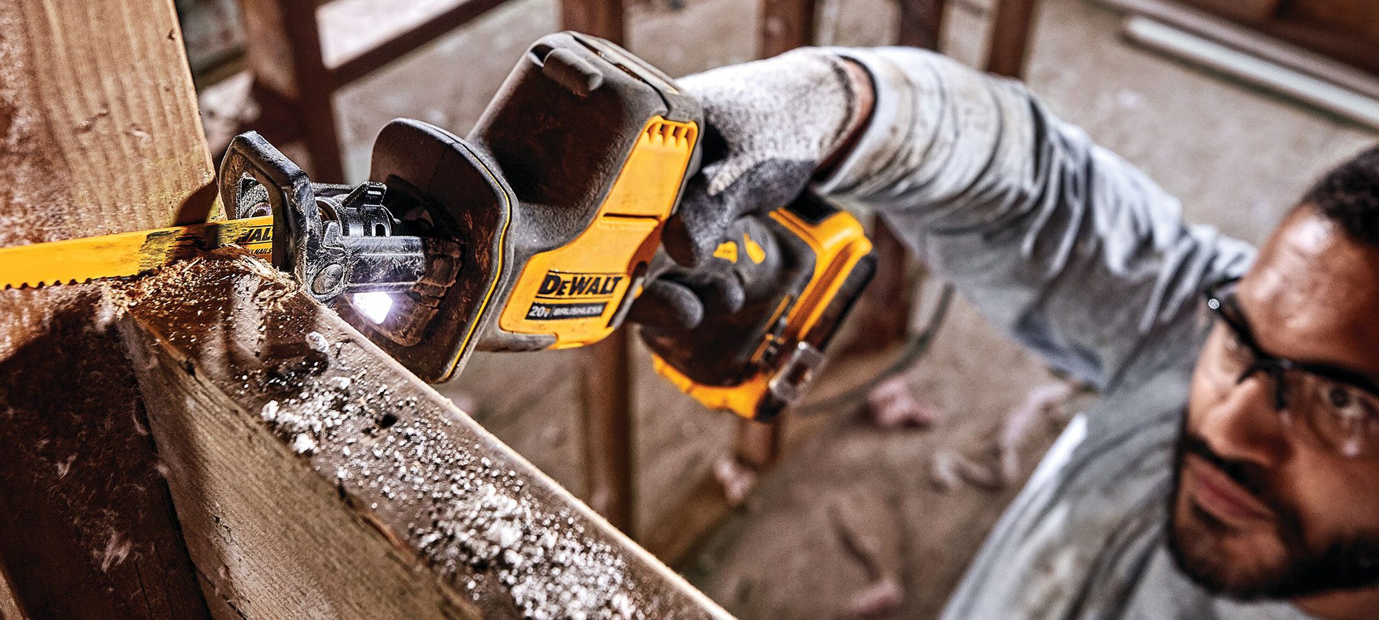 DCS369B DeWalt One Handed Reciprocating Saw